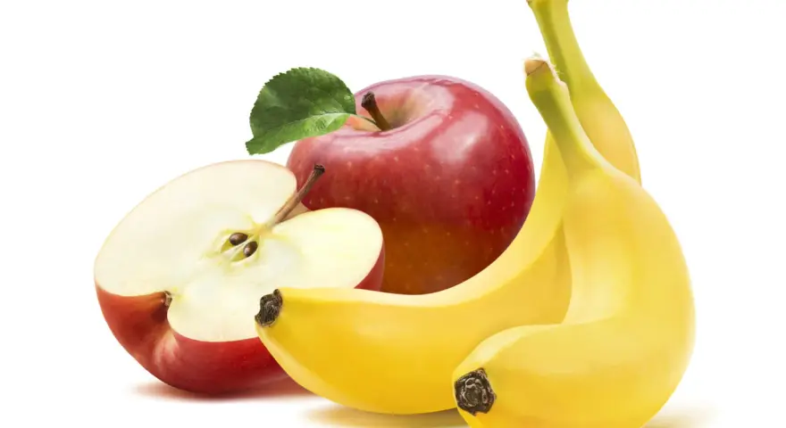 Mele rosse e banane gialle, un duo che spiega perchè le mele fanno maturare la frutta.